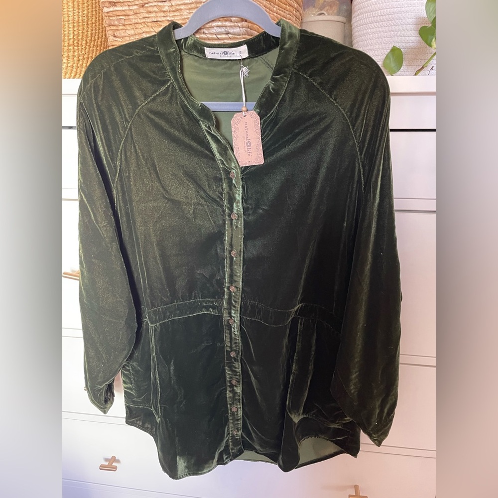 Women's Natural Life Green Velvet Tunic Top Shacket Pockets Size S Boho Chic - Picture 10 of 11